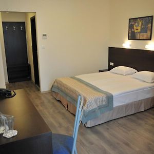 Hotel Burgas Free University